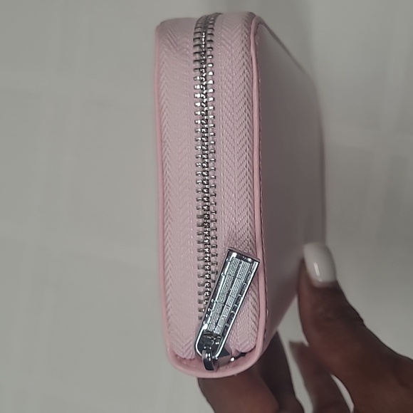 Women's Pink Credit Card Wallet - Picture 7 of 8